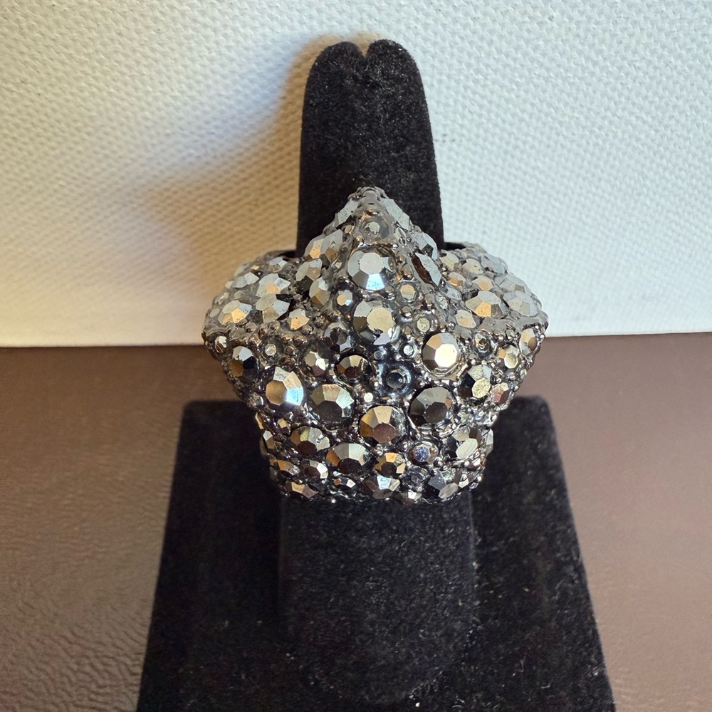 Marc By Marc Jacobs Elegant Black Crystal Star Ring